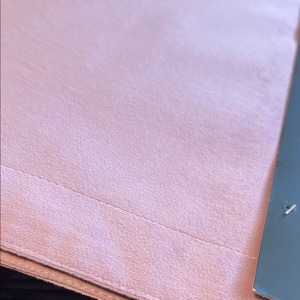 Lavender Table Runner - Picture 4 of 4